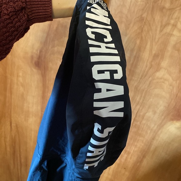 PINK - Victoria's Secret Michigan State Windbreaker - Picture 3 of 3